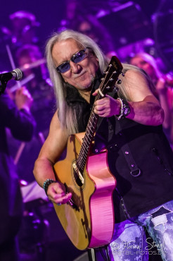 mick-box-bernie-shaw-rock-meets-classic-arena-nuernberg-13-03-2014_0028