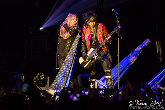 motley-crue-hanns-martin-schleyer-halle-stuttgart-8-11-2015_0009