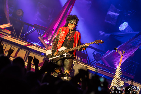 motley-crue-hanns-martin-schleyer-halle-stuttgart-8-11-2015_0013