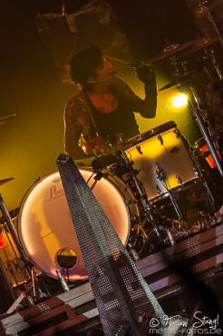 motley-crue-hanns-martin-schleyer-halle-stuttgart-8-11-2015_0017