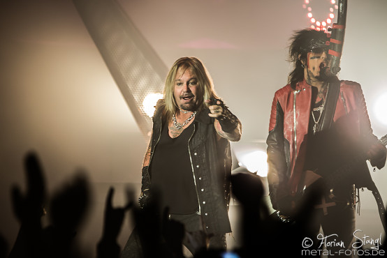 motley-crue-hanns-martin-schleyer-halle-stuttgart-8-11-2015_0032