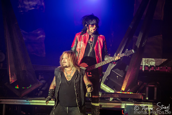 motley-crue-hanns-martin-schleyer-halle-stuttgart-8-11-2015_0038