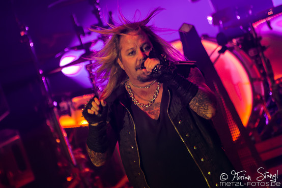 motley-crue-hanns-martin-schleyer-halle-stuttgart-8-11-2015_0042