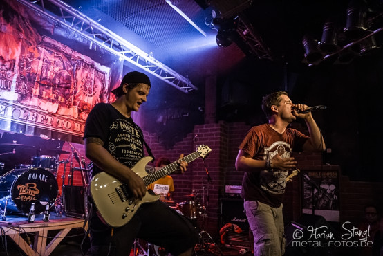 money-left-to-burn-rockfabrik-nuernberg-01-09-2013-17