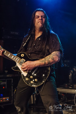 mystic-prophecy-komma-esslingen-08-03-2014_0031