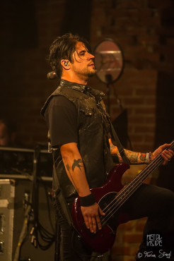 papa-roach-rockfabrik-nuernberg-16-11-2013_25