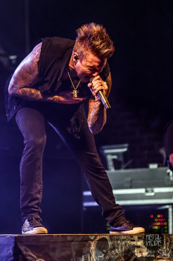 papa-roach-rockfabrik-nuernberg-16-11-2013_66