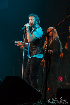 paul-rodgers-rock-meets-classic-2013-nuernberg-09-03-2013-20