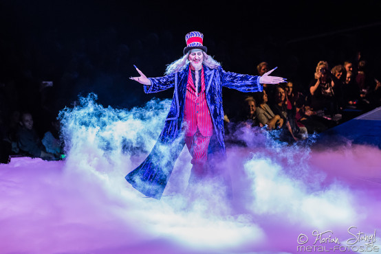 peter-maffay-und-tabaluga-es-lebe-die-freundschaft-arena-nuernberg-25-10-2016_0002