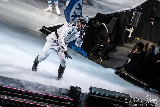 peter-maffay-und-tabaluga-es-lebe-die-freundschaft-arena-nuernberg-25-10-2016_0030