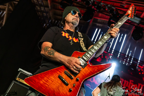 phil-campbell-and-the-bastard-sons-pyraser-classic-rock-night-23-07-2022_0018