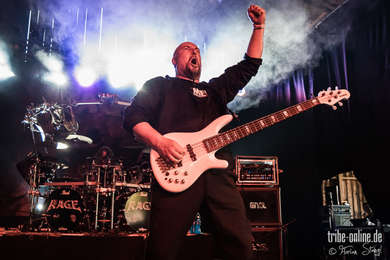 rage-pyraser-classic-rock-night-2013-20-07-2013-16