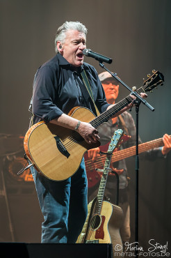 rainhard-fendrich-arena-nuernberg-15-2-2017_0022