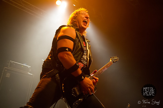 raven-metal-assault-wuerzburg-2-2-2013-05