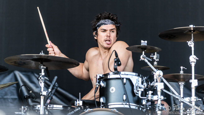 yungblud-rock-im-park-04-06-2023_0010