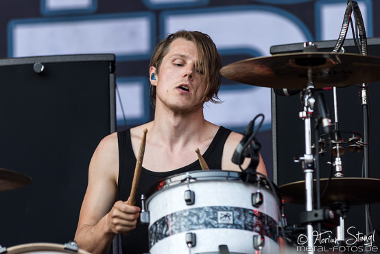 royal-republic-rock-im-park-07-06-2015_0016