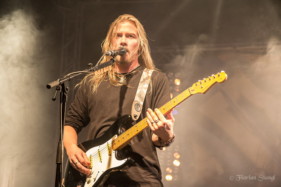 sabaton-21-9-2012-geiselwind-eventhalle-95