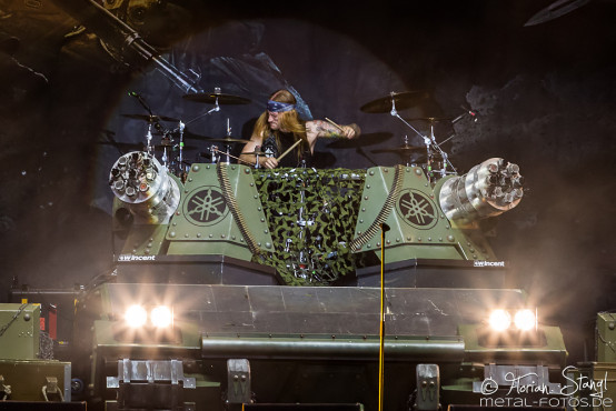 sabaton-bang-your-head-16-7-2015_0013