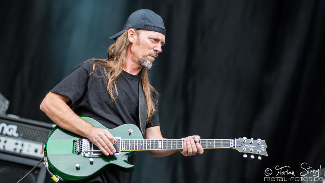 sacred-reich-bang-your-head-2016-15-07-2016_0015