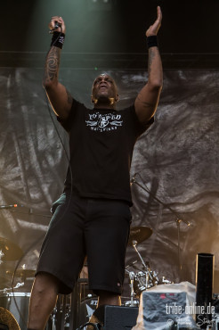sepultura-out-and-loud-29-5-2014_0017
