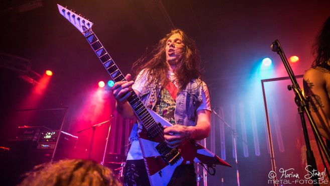 skull-fist-der-cult-nuernberg-20-10-2016_0002