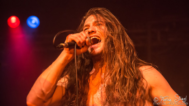 skull-fist-der-cult-nuernberg-20-10-2016_0033