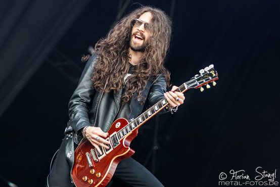 slash-feat-myles-kennedy-rock-im-park-07-06-2015_0020