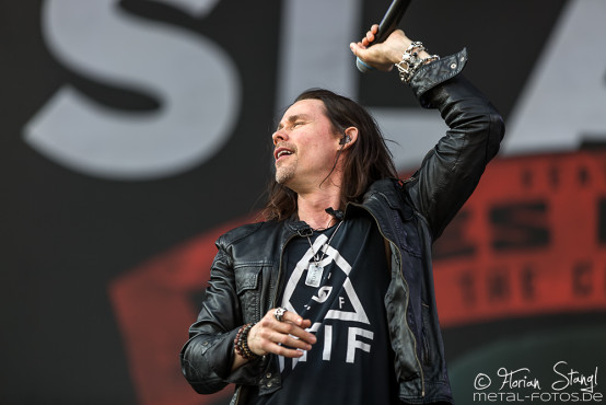 slash-feat-myles-kennedy-rock-im-park-07-06-2015_0039