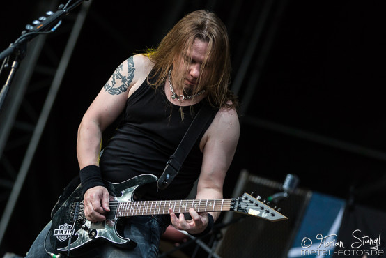 sonata-arctica-masters-of-rock-12-7-2015_0024