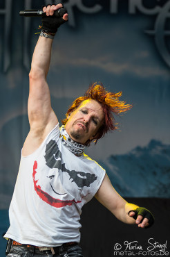 sonata-arctica-masters-of-rock-12-7-2015_0036