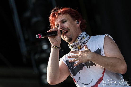 sonata-arctica-bang-your-head-16-7-2015_0035