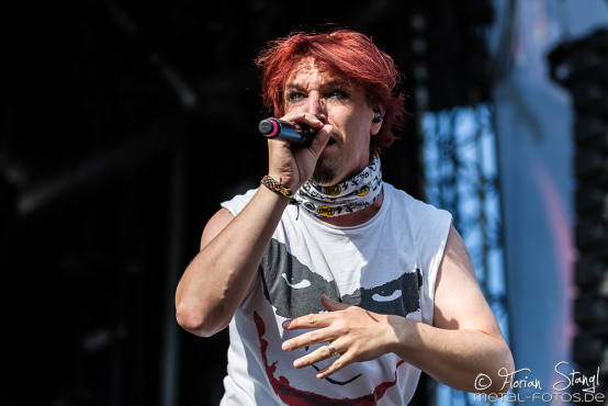 sonata-arctica-bang-your-head-16-7-2015_0049