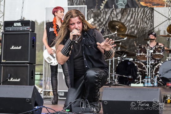 steel-engraved-basinfirefest-28-6-2014_0048
