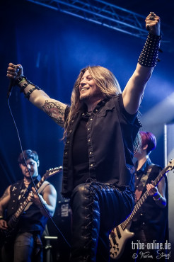 steel-engraved-out-and-loud-30-5-20144_0021