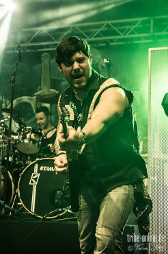 steel-engraved-out-and-loud-30-5-20144_0032