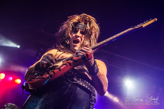 steel-panther-rockfabrik-nuernberg-22-6-2014_0026