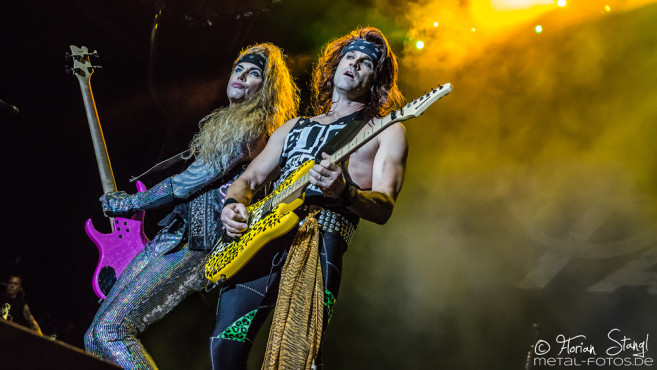 steel-panther-summer-breeze-2016-20-08-2016_0016