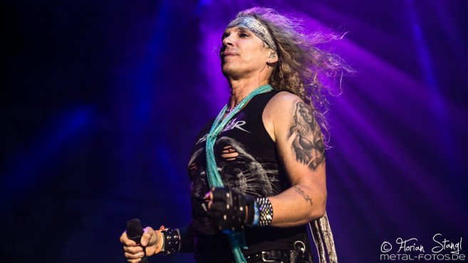 steel-panther-summer-breeze-2016-20-08-2016_0034