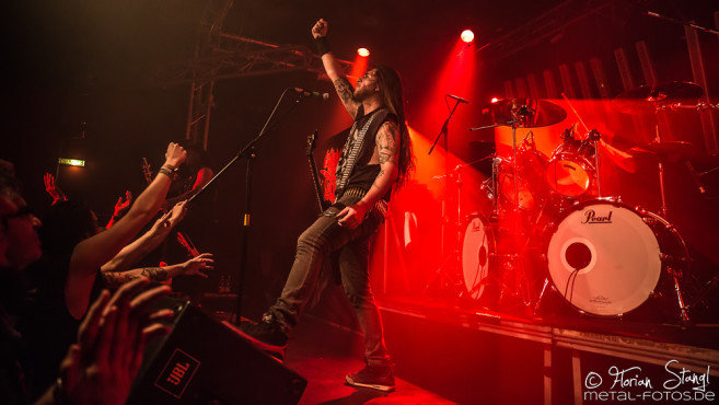 suicidal-angels-der-cult-nuernberg-20-10-2016_0044