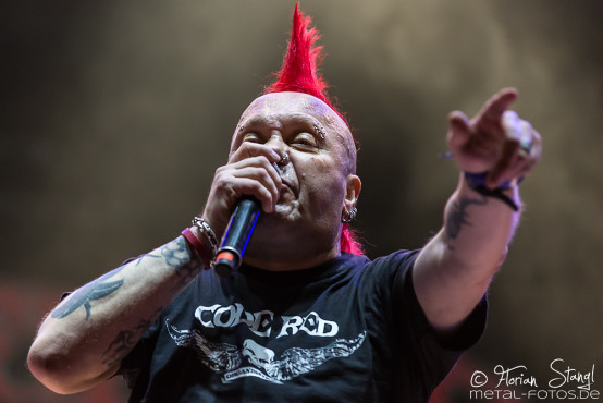 the-exploited-masters-of-rock-11-7-2015_0001