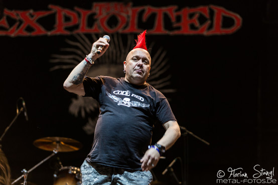 the-exploited-masters-of-rock-11-7-2015_0020