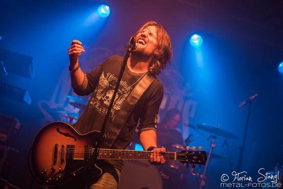 the-new-roses-hirsch-nuernberg-14-12-2015_0001