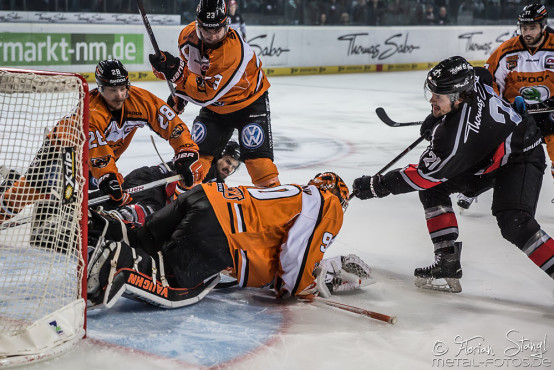 thomas-sabo-ice-tiger-vs-grizzlys-wolfsburg-arena-nuernberg-10-04-2016_0047