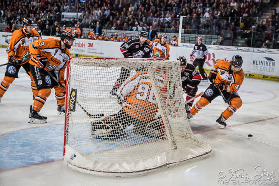 thomas-sabo-ice-tiger-vs-grizzlys-wolfsburg-arena-nuernberg-10-04-2016_0074
