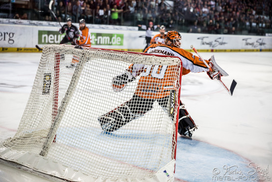 thomas-sabo-ice-tiger-vs-grizzlys-wolfsburg-arena-nuernberg-10-04-2016_0079