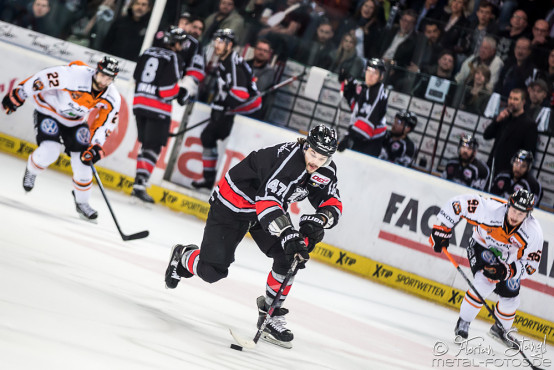 thomas-sabo-ice-tiger-vs-wolfsburg-grizzlys-arena-nuernberg-05-04-2016_0031