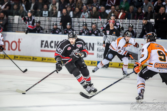 thomas-sabo-ice-tiger-vs-wolfsburg-grizzlys-arena-nuernberg-05-04-2016_0032