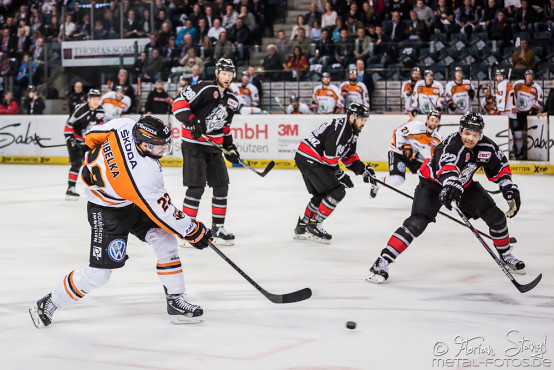 thomas-sabo-ice-tiger-vs-wolfsburg-grizzlys-arena-nuernberg-05-04-2016_0045