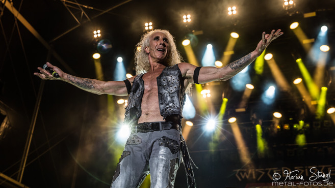 twisted-sister-bang-your-head-2016-15-07-2016_0001