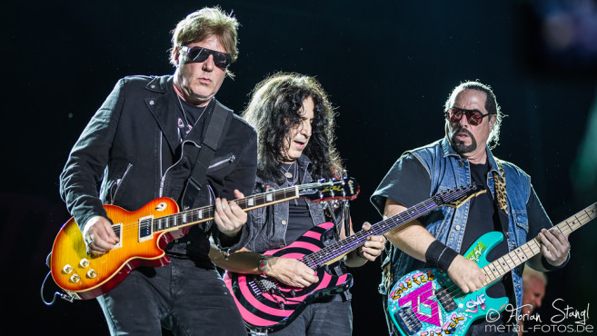 twisted-sister-bang-your-head-2016-15-07-2016_0022